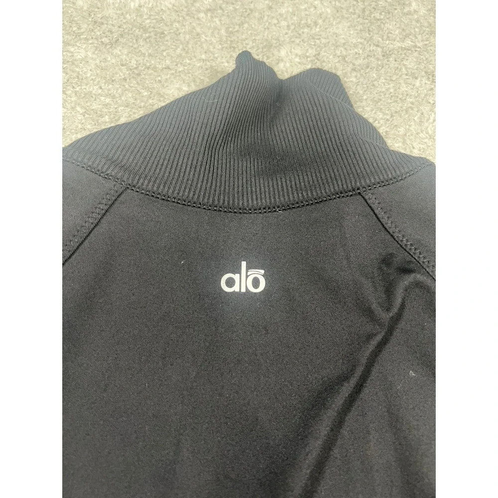 ALO Yoga measurements are